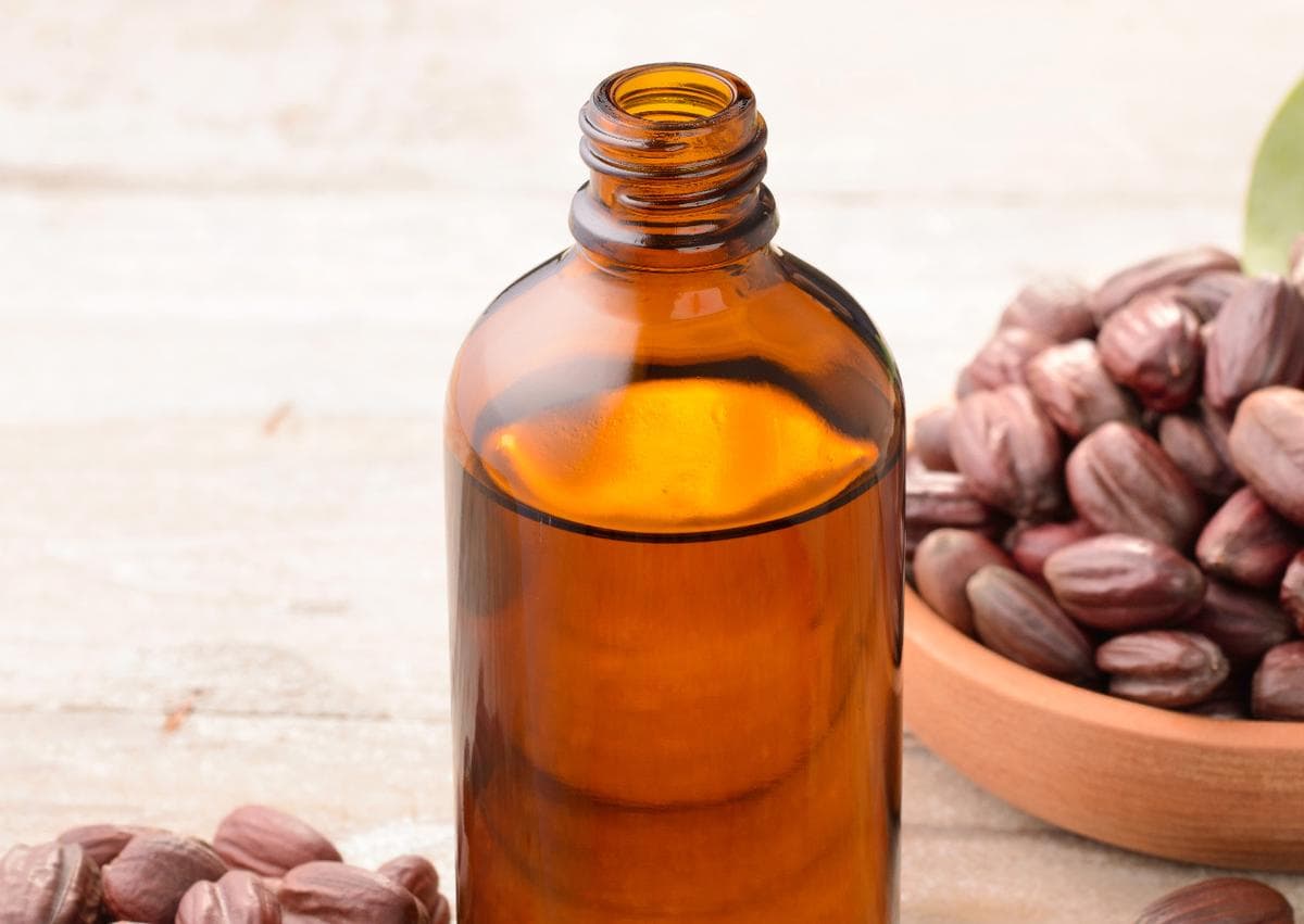 Huile de jojoba cheveux - huile de jojoba peaux grasses