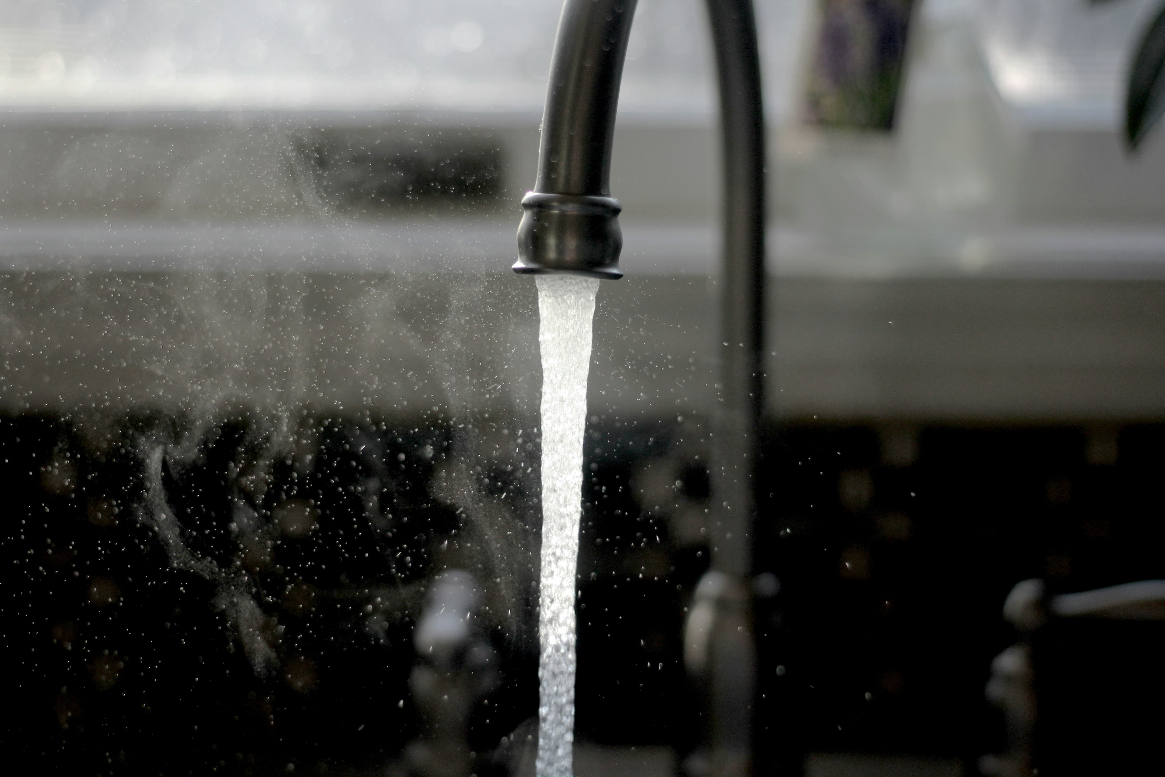 10-astuces-pour-economiser-leau-et-lenergie-pendant-la-saison-froide