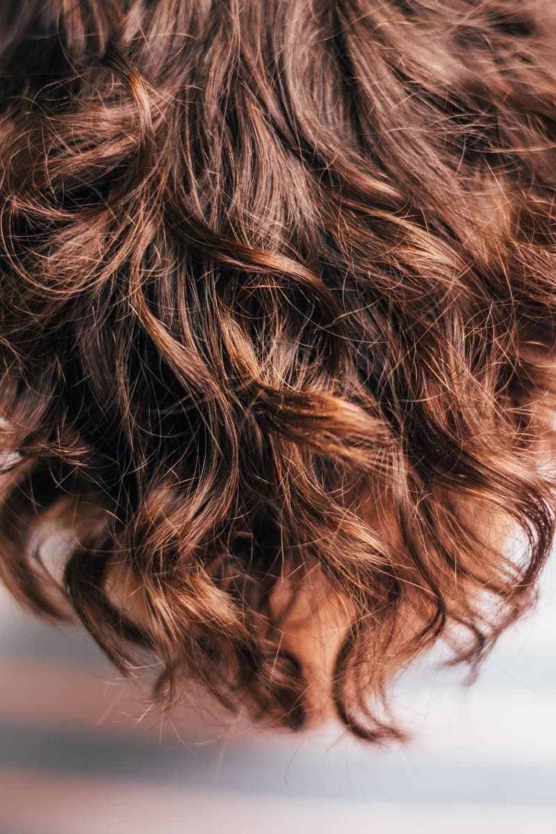 Cheveux ternes ? Des astuces pour faire briller vos cheveux - Superbon