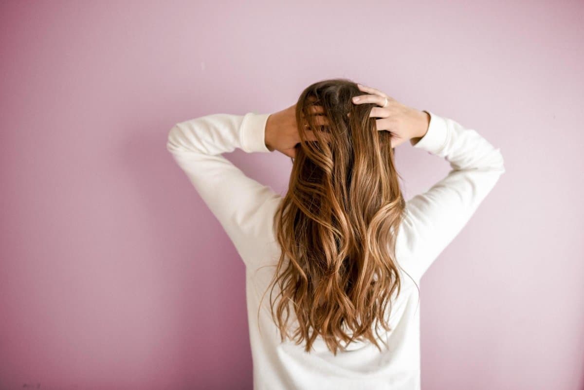 Fini les cheveux secs grâce aux shampoings solides - Superbon