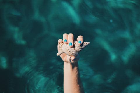 ongles beauté mer et sel