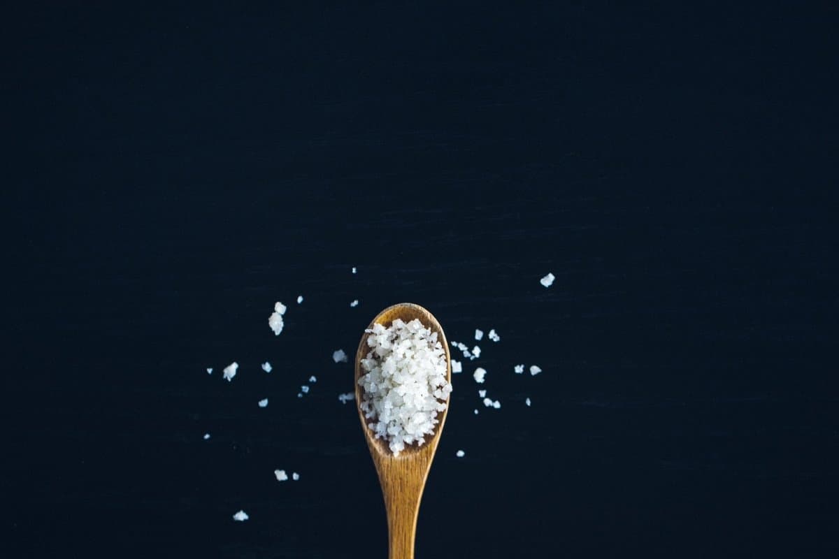 Le sel : un ingrédient beauté insoupçonné - Superbon