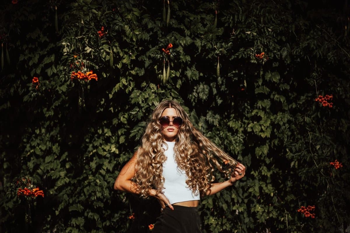 Protéger vos cheveux en été, c’est possible - Superbon